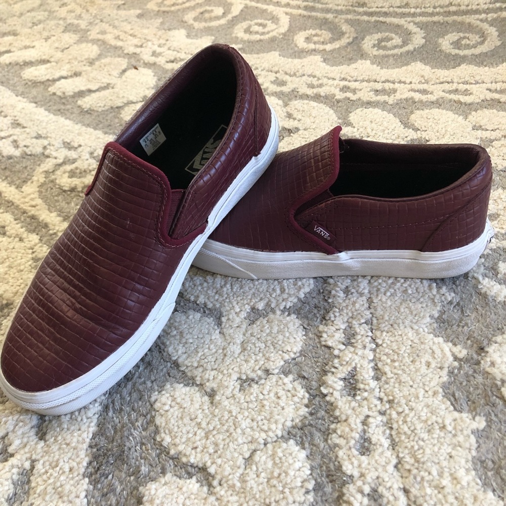 RARE 💯 Burgundy leather Vans